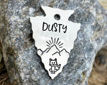 Load image into Gallery viewer, Arrow head dog tag with mountain range, sunrise & cute fox