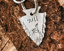 Load image into Gallery viewer, Christmas arrow head dog tag with reindeer and trees