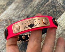 Load image into Gallery viewer, Mud-proof small dog collar with name plate, adjustable buckle collar with rose gold fittings