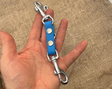 Load image into Gallery viewer, Backup safety strap to connect collar to leash or harness