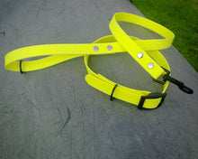 Load image into Gallery viewer, Mud-proof dog collar and leash set, 20mm (3/4in) - medium & large dogs
