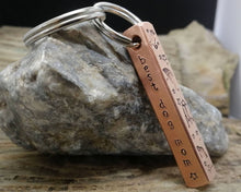 Load image into Gallery viewer, 'Best dog mom' keychain, handmade dog lover gift idea