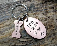 Load image into Gallery viewer, Dog Lover Gift - 'Best Dog Mom' Keychain with dog name tags