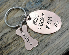 Load image into Gallery viewer, Dog Lover Gift - 'Best Dog Mom' Keychain with dog name tags