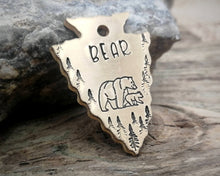 Load image into Gallery viewer, Arrow head dog tag with bear and trees
