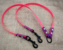 Load image into Gallery viewer, Mud-proof leash coupler, double dog walker, 2 colors